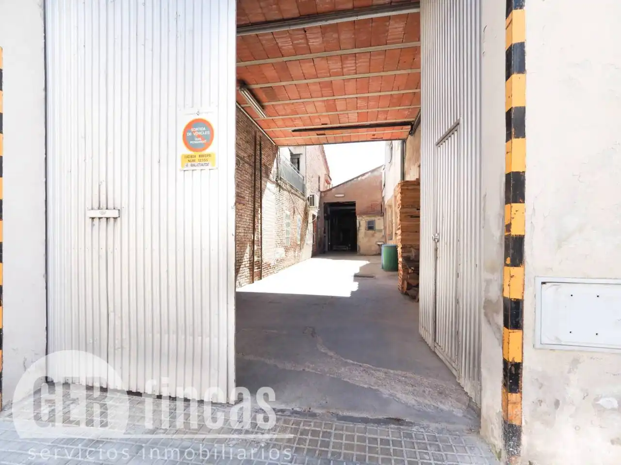 Vista exterior de Casa o xalet en venda en Terrassa amb Aire condicionat, Calefacció i Parquet