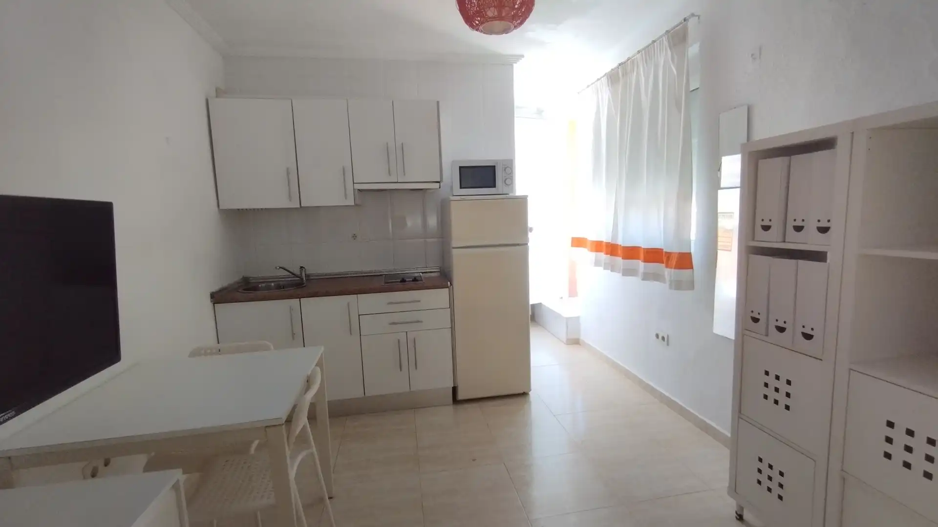 Cocina de Piso de alquiler en Huelva con Aire acondicionado, Calefacción y Terraza