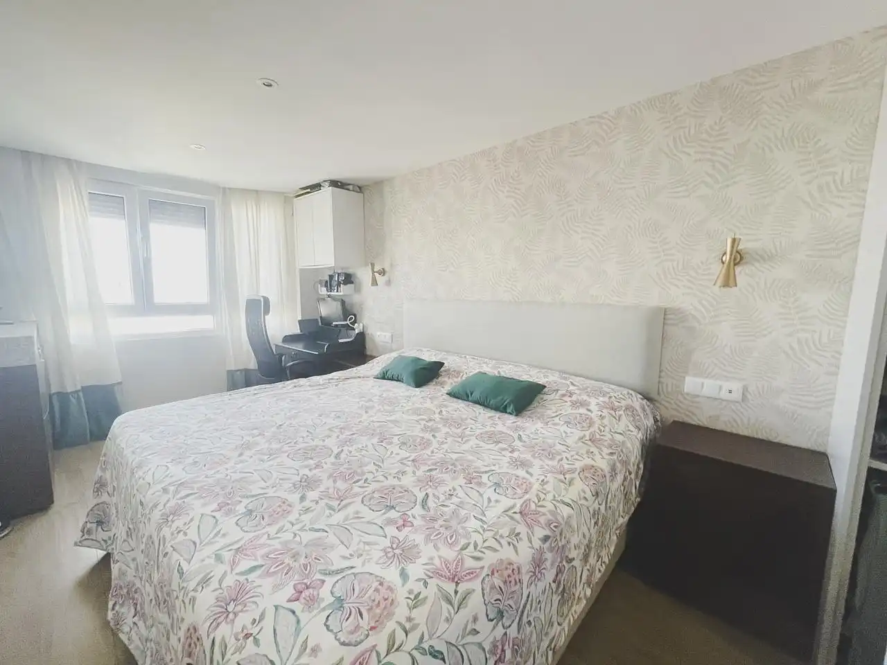 Schlafzimmer von Wohnung zum Verkauf in Cádiz mit Klimaanlage
