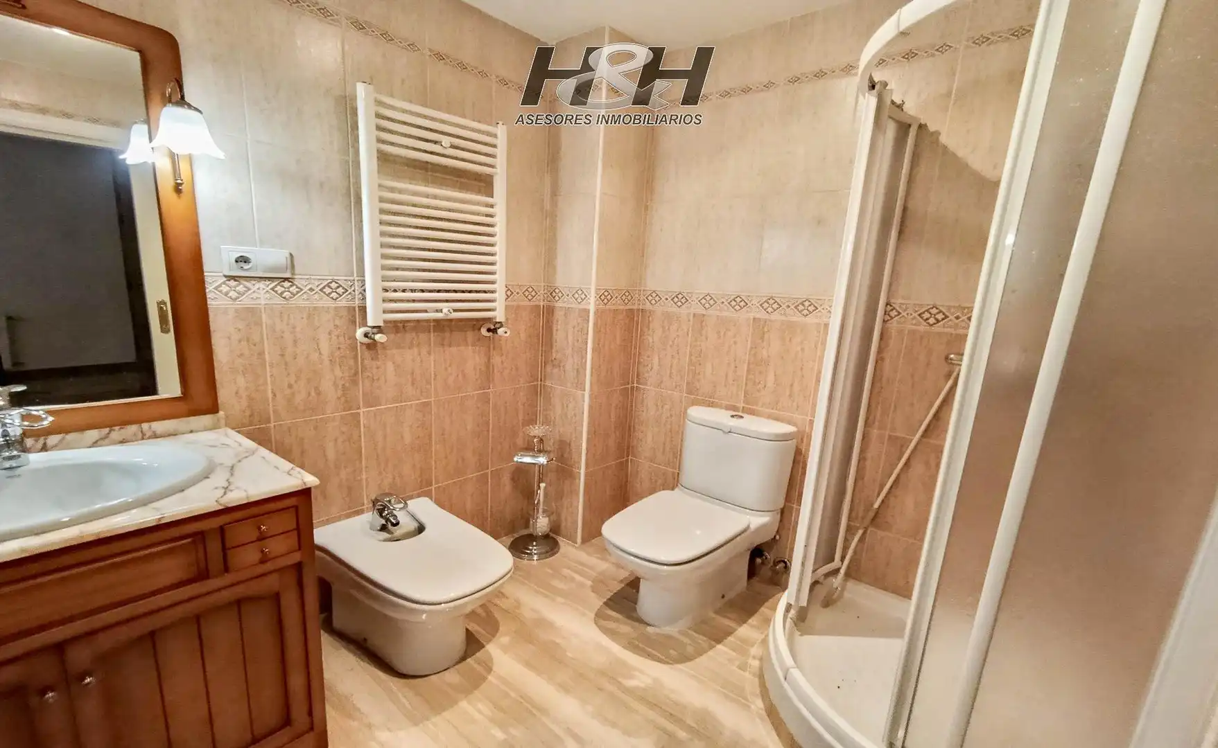Baño de Casa o chalet en venta en Burjassot con Aire acondicionado, Calefacción y Trastero