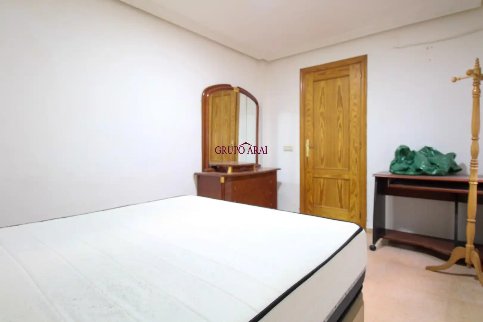 Dormitori de Casa o xalet en venda en Alicante / Alacant amb Aire condicionat, Terrassa i Balcó