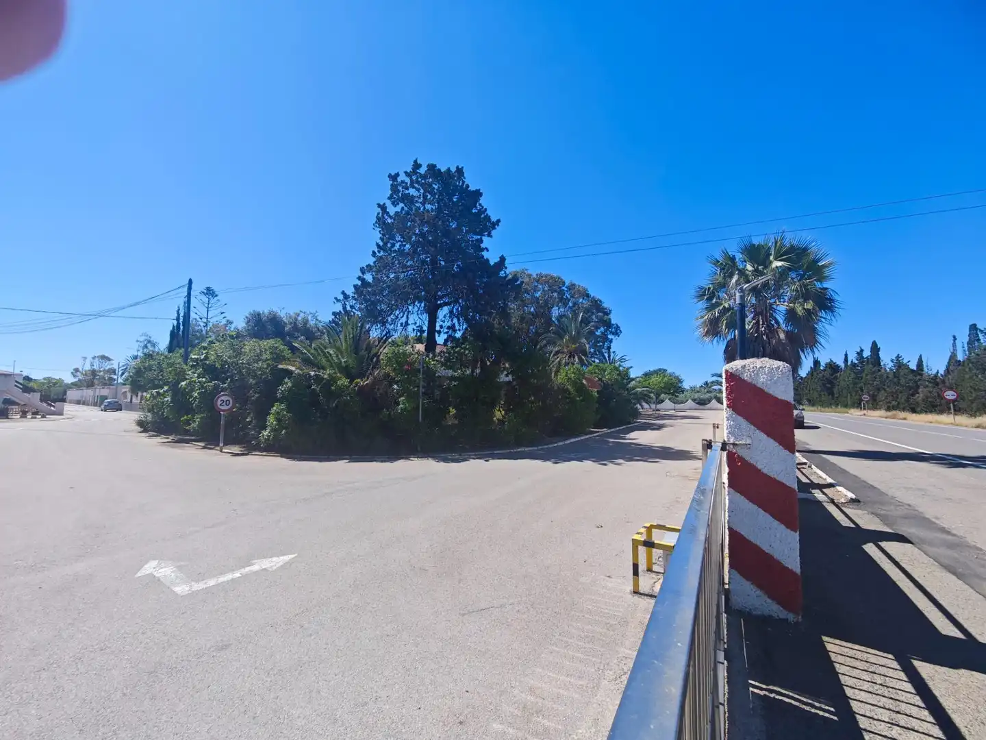 Vista exterior de Casa o xalet en venda en Cartagena amb Jardí privat, Terrassa i Moblat