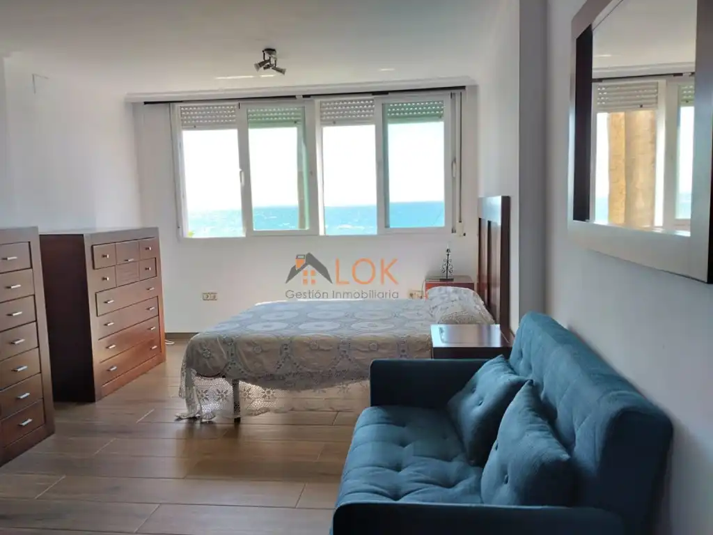 Bedroom of Flat for sale in Benalmádena