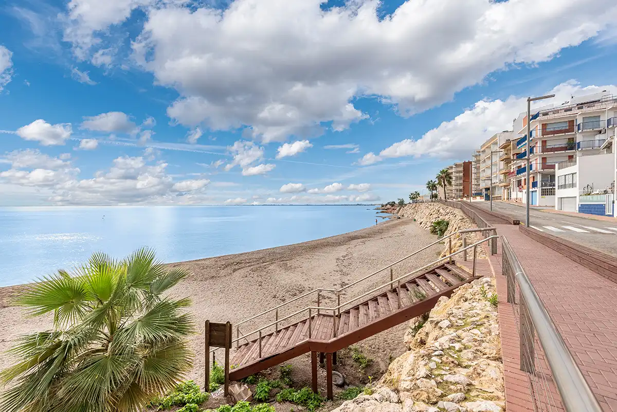 Vista exterior de Dúplex en venta en L'Ampolla con Aire acondicionado, Calefacción y Terraza