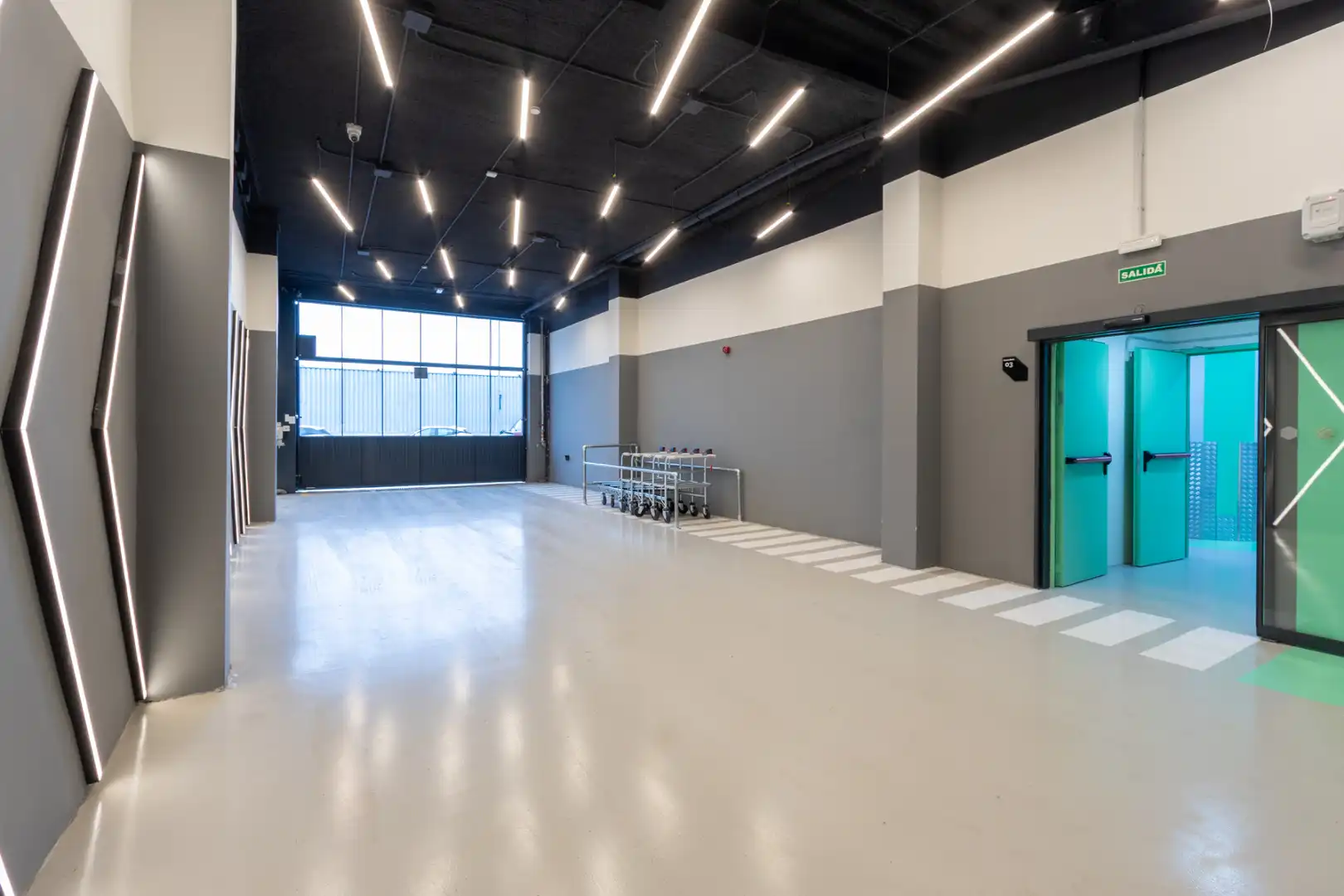 Garage zur Miete in Madrid mit Alarm