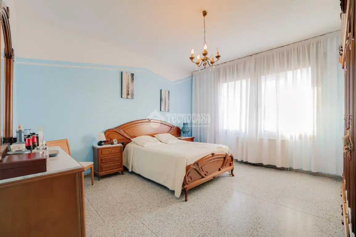 Schlafzimmer von Einfamilien-Reihenhaus zum Verkauf in Terrassa mit Terrasse