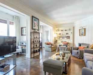 Living room of Apartment for sale in  Barcelona Capital