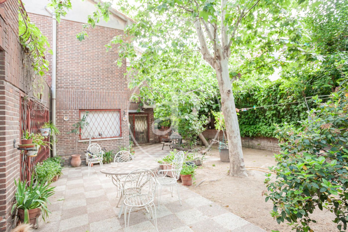 Jardí de Casa o xalet en venda en  Madrid Capital amb Calefacció, Jardí privat i Terrassa