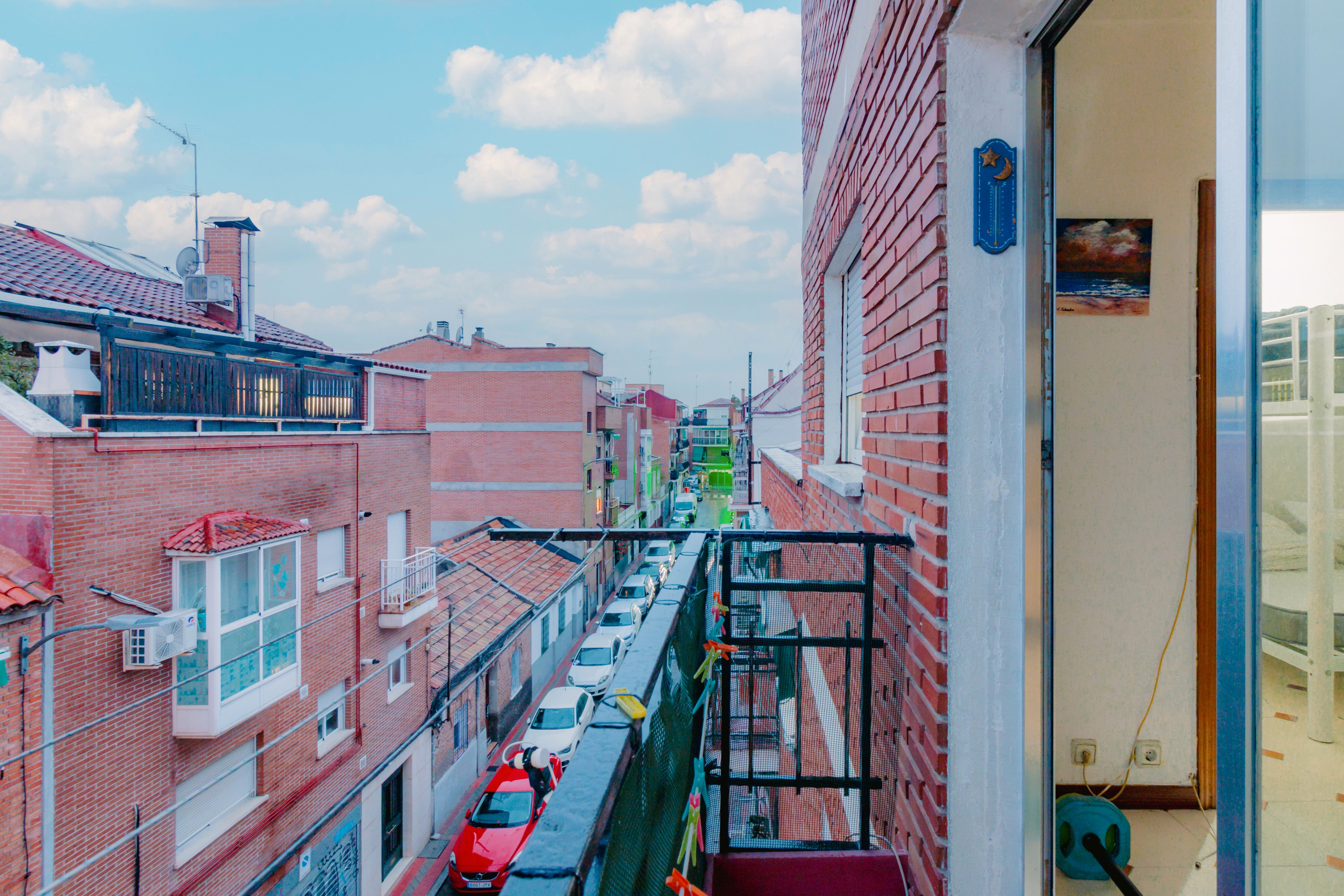 Vista exterior de Piso en venta en  Madrid Capital con Calefacción y Balcón