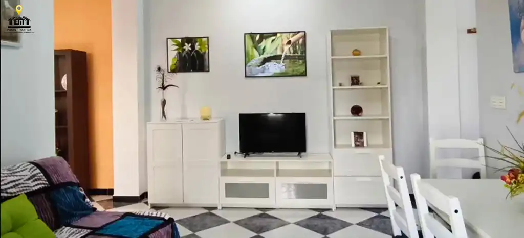 Sala d'estar de Casa o xalet en venda en Bollullos Par del Condado amb Aire condicionat, Moblat i Rentadora