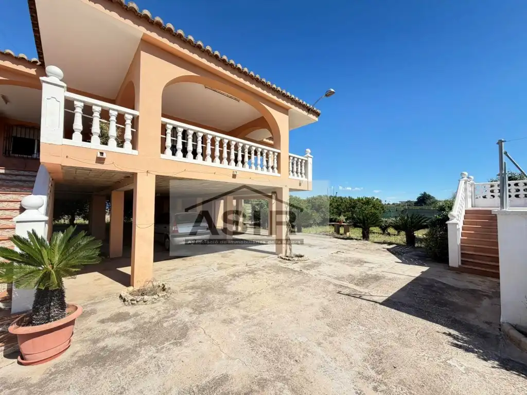 Vista exterior de Casa o chalet en venta en Alzira con Terraza y Piscina