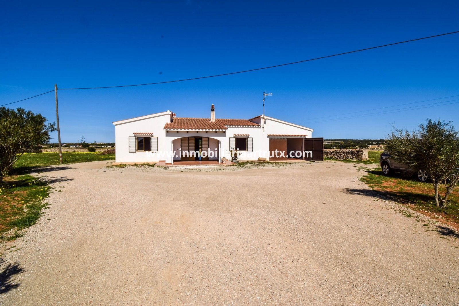 Vista exterior de Finca rústica en venda en Ciutadella de Menorca amb Jardí privat, Terrassa i Traster