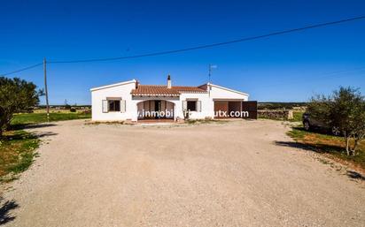 Vista exterior de Finca rústica en venda en Ciutadella de Menorca amb Jardí privat, Terrassa i Traster
