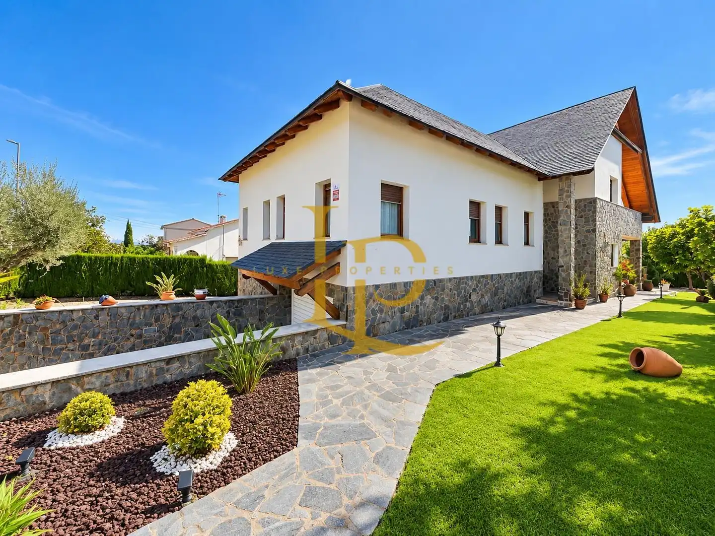 Casa con piscina en venta en Carrer Ametllers, imagen 4