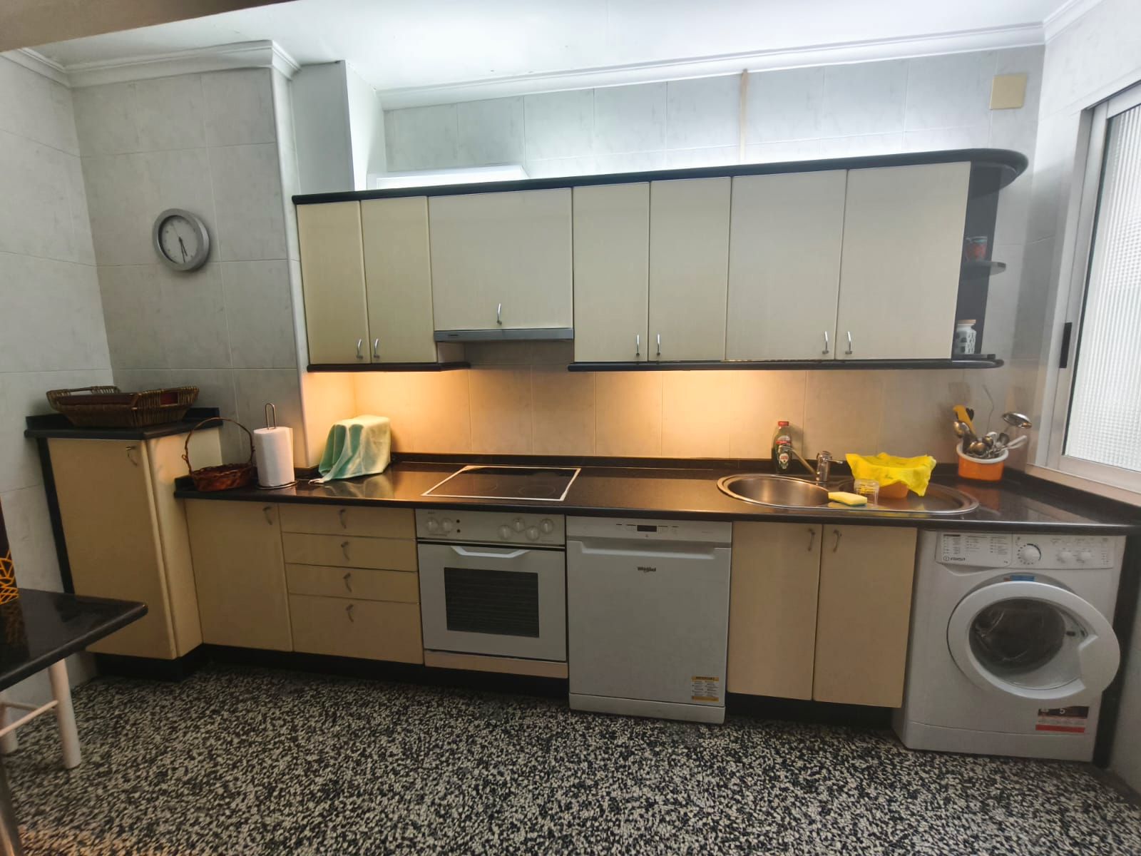 Kitchen of Flat for sale in Ourense Capital   with Heating, Parquet flooring and Oven