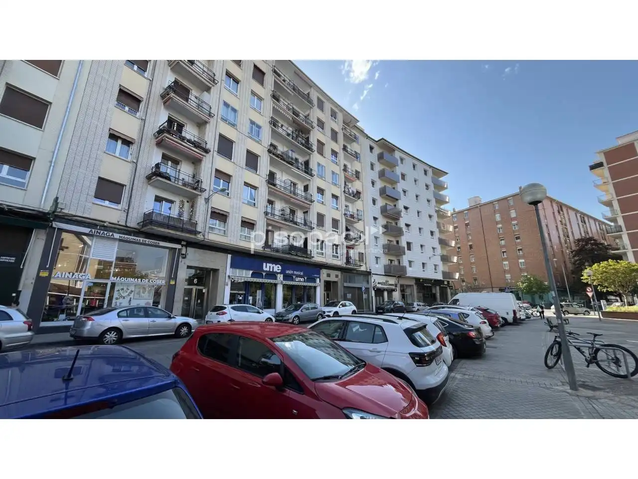 Vista exterior de Piso en venta en  Pamplona / Iruña con Calefacción y Alarma