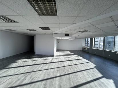 Office for sale in  Barcelona Capital  with Air Conditioner and Heating