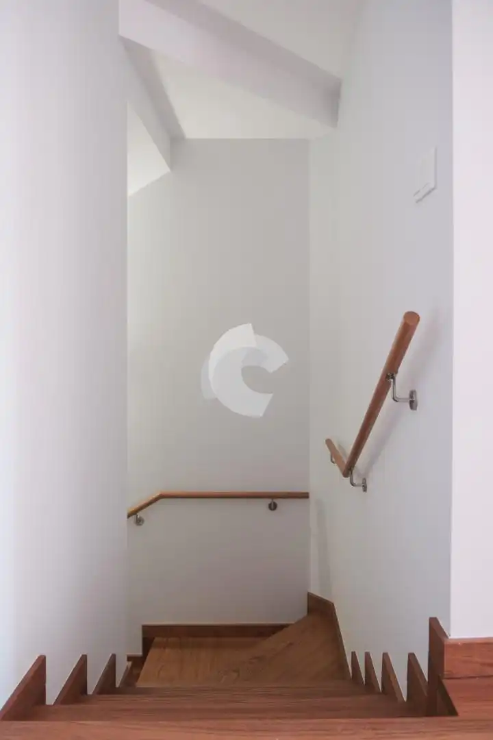 Casa adosada en venda en Ourense Capital  amb Jardí privat