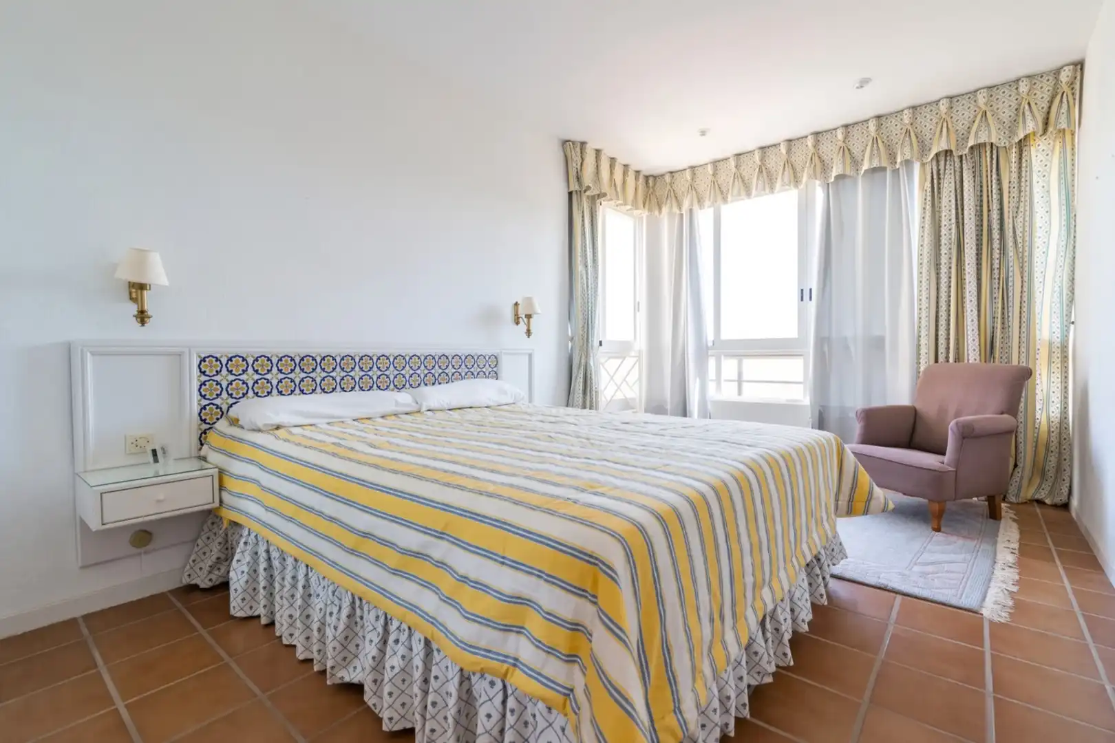 Apartament amb piscina en venda a Nueva Andalucía, imagen 11