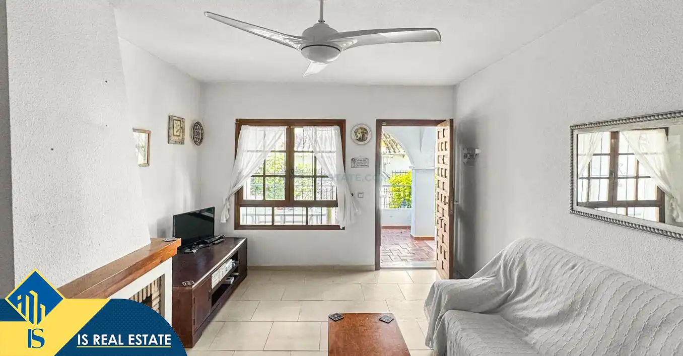 Sala d'estar de Casa o xalet en venda en Torrevieja amb Calefacció, Terrassa i Traster