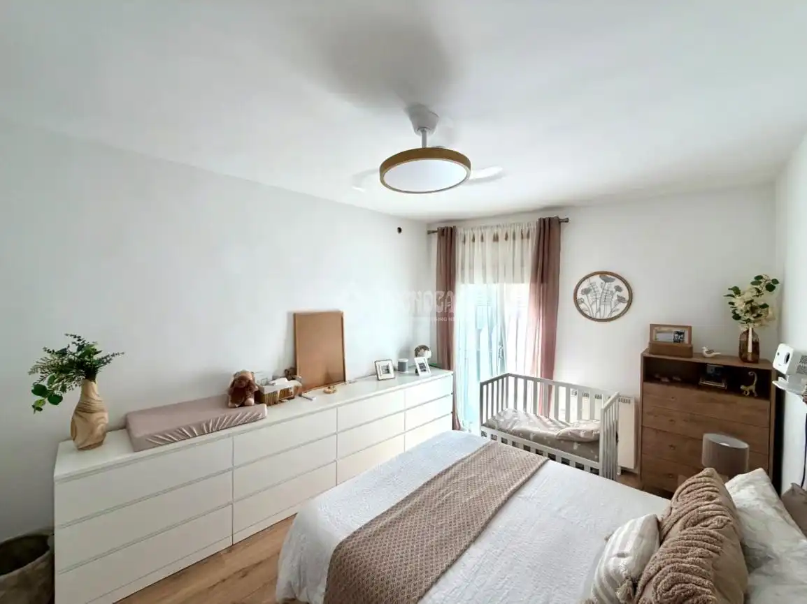 Habitación de Casa adosada en venta en Arganda del Rey con Calefacción y Terraza