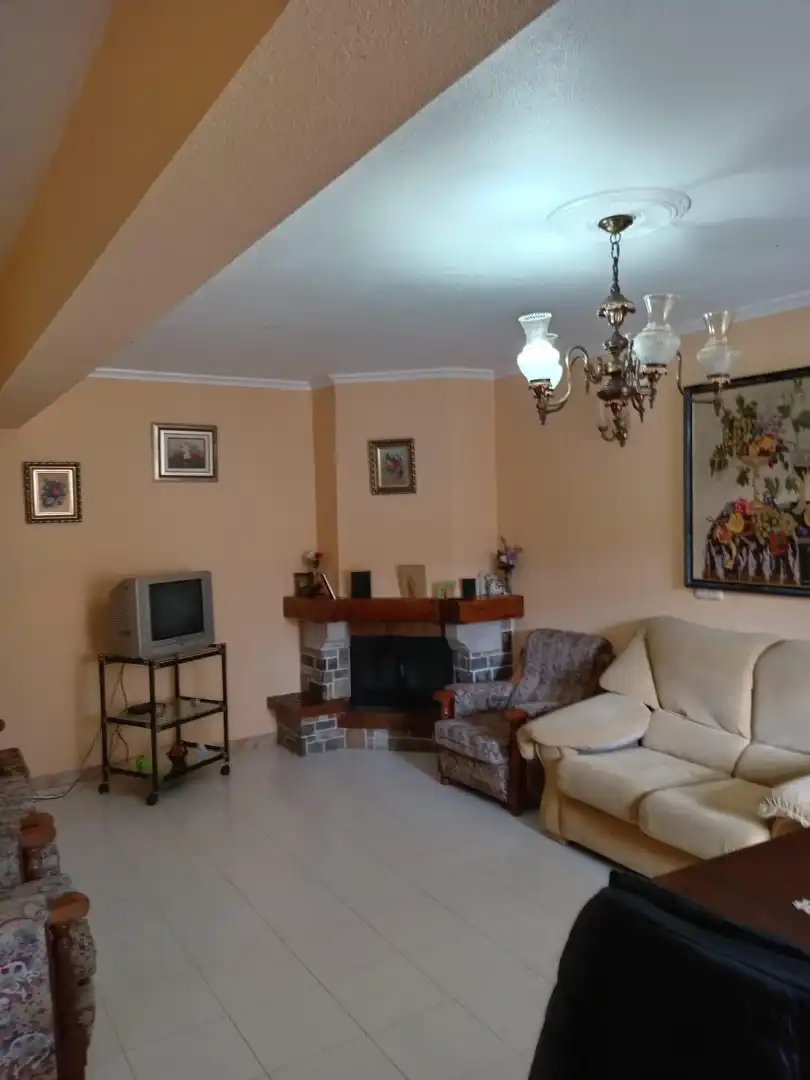 Wohnzimmer von Haus oder Chalet zum Verkauf in Malpica de Bergantiños mit Möbliert, Ofen und Mikrowelle