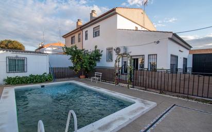 Piscina de Casa adosada en venda en Cijuela amb Piscina i Balcó