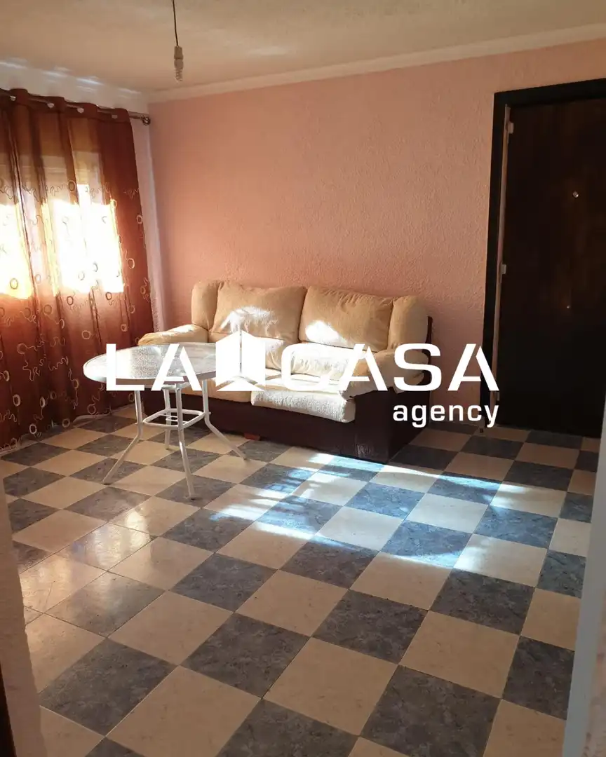 Flat for sale in  Sevilla Capital