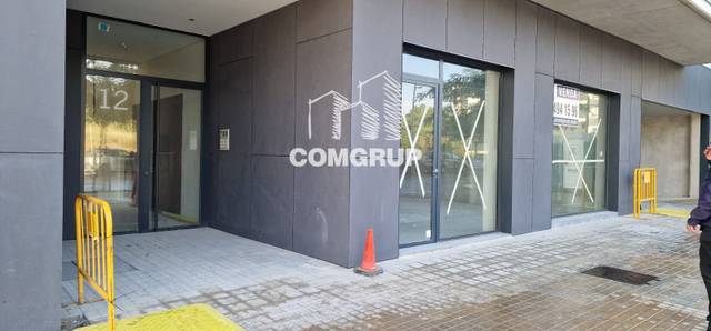 Local comercial en Venta en CLARA CAMPOAMOR en Llevant