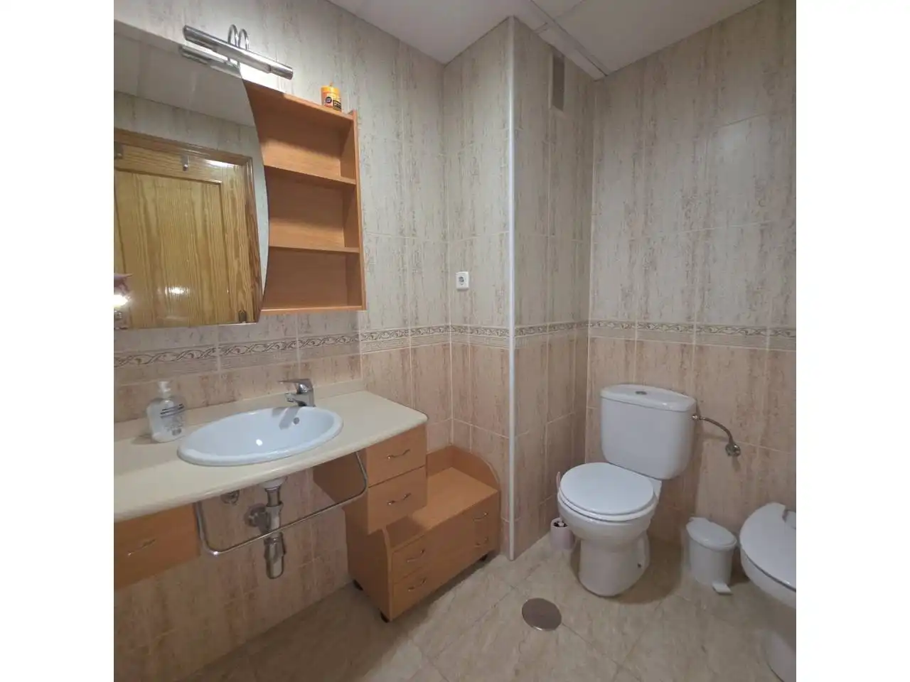 Badezimmer von Wohnung zur Miete in Cartagena mit Klimaanlage, Heizung und Möbliert