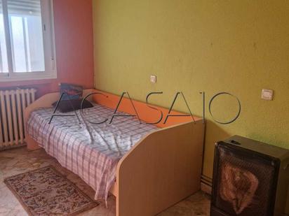 Bedroom of Single-family semi-detached for sale in Yuncos  with Air Conditioner, Heating and Private garden