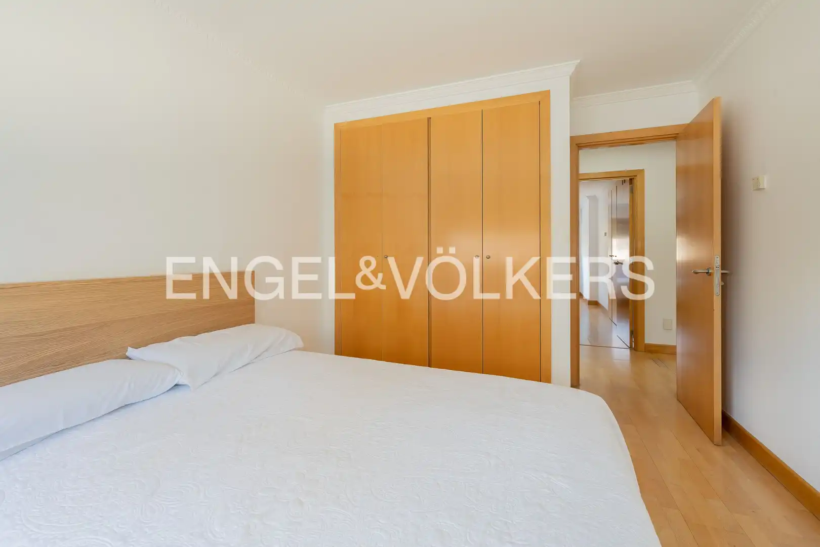 Dormitori de Casa o xalet en venda en Madrid amb Aire condicionat, Calefacció i Terrassa