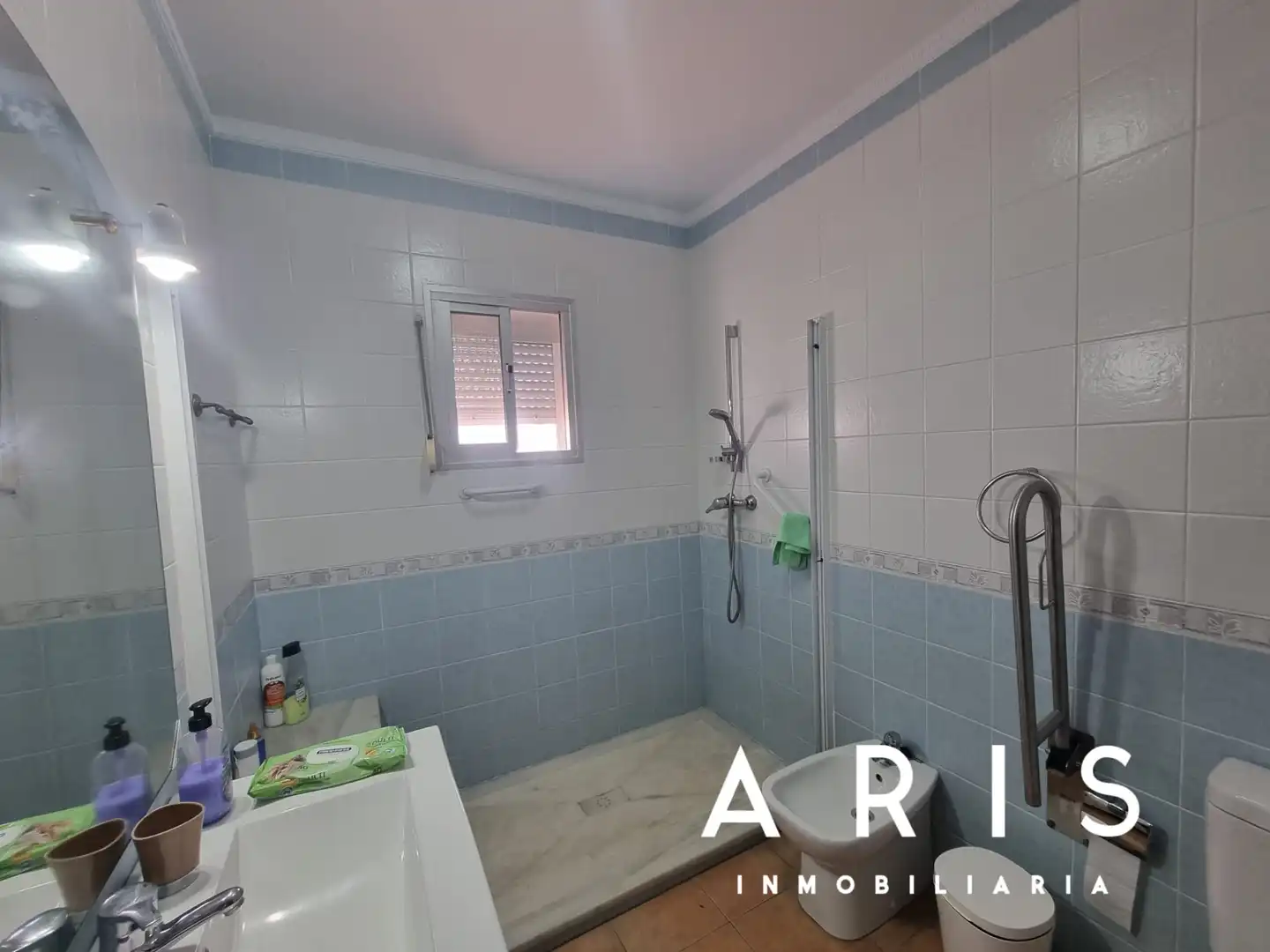 Bathroom of Houses for sale in Alhaurín de la Torre  with Air Conditioner, Private garden and Terrace