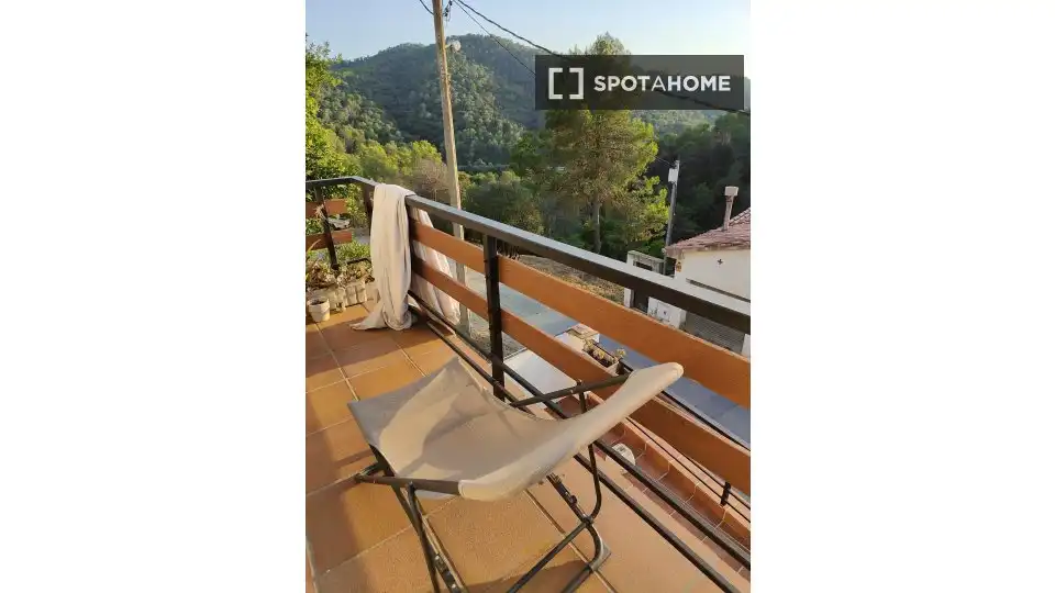 Terraza de Piso para compartir en Sant Cugat del Vallès con Aire acondicionado, Calefacción y Amueblado