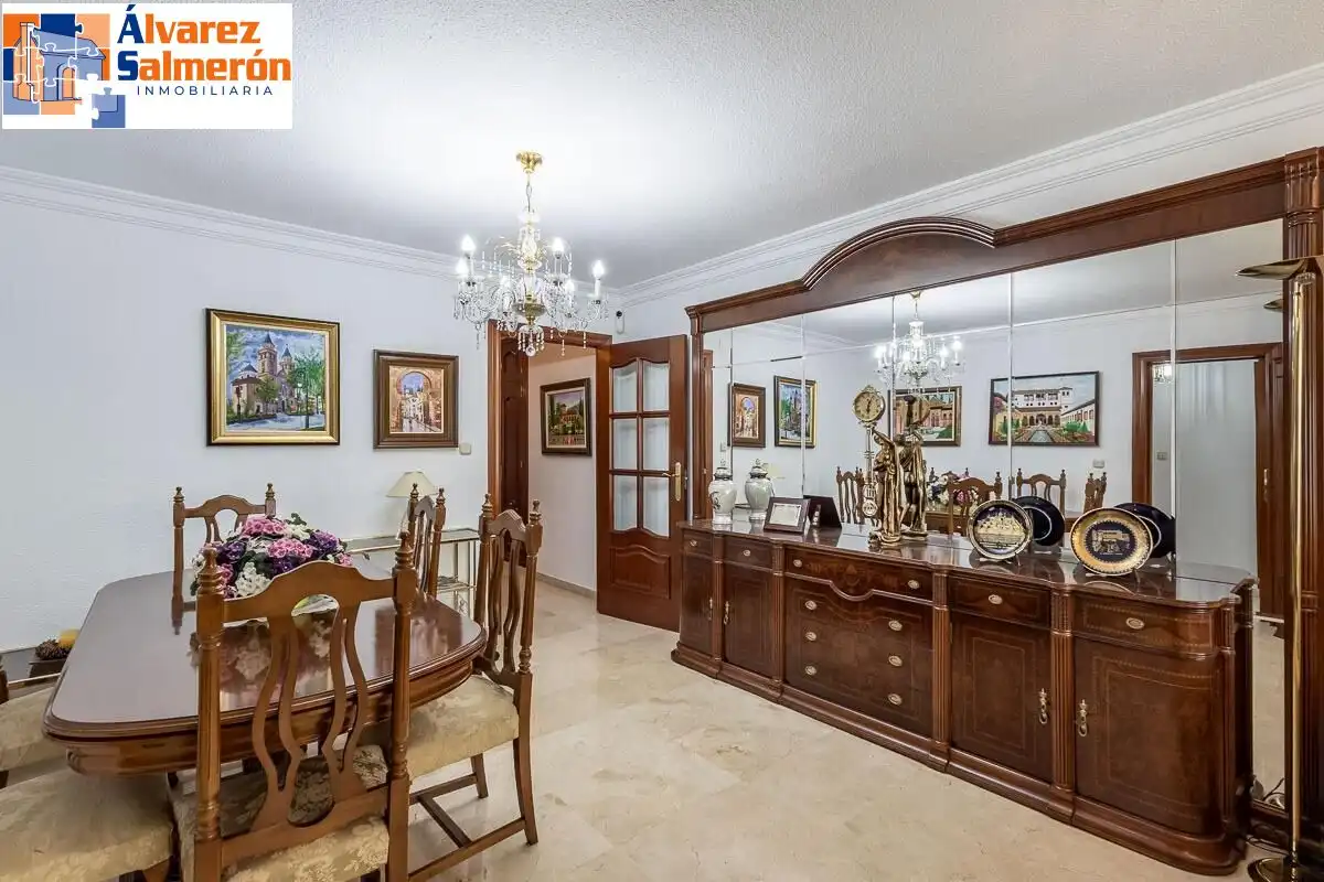Appartamento con ascensore in vendita a Calle ARQUITECTO JIMENEZ LACAL, imagen 6