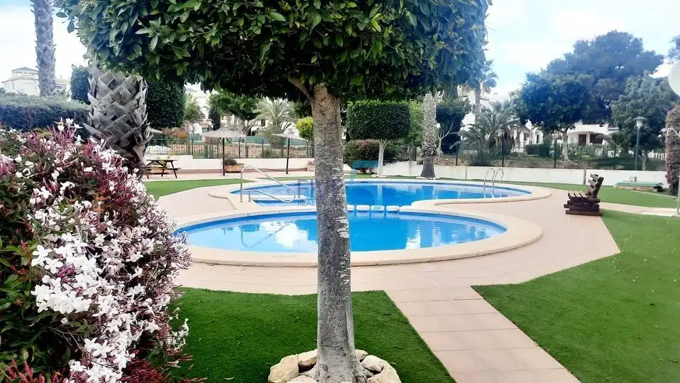 Pis amb terrassa en venda a Orihuela Costa, imagen 2