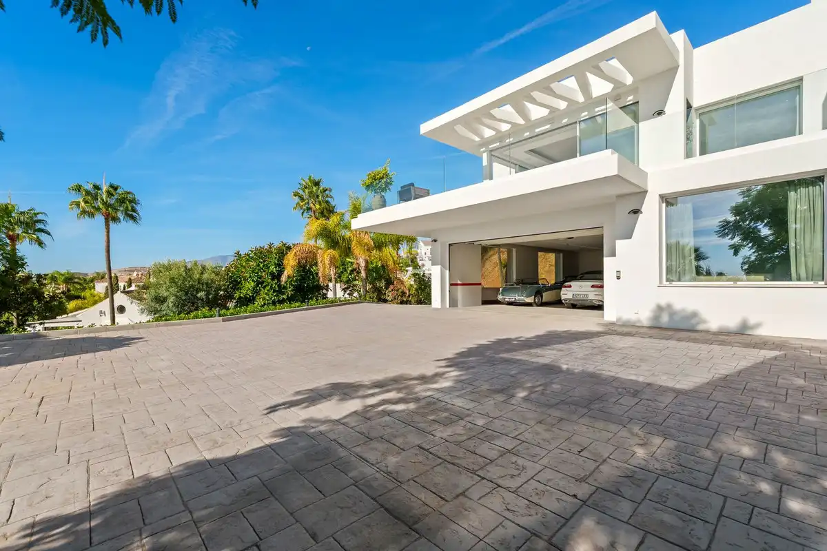 Chalet con piscina en venta en Benahavís pueblo, imagen 9