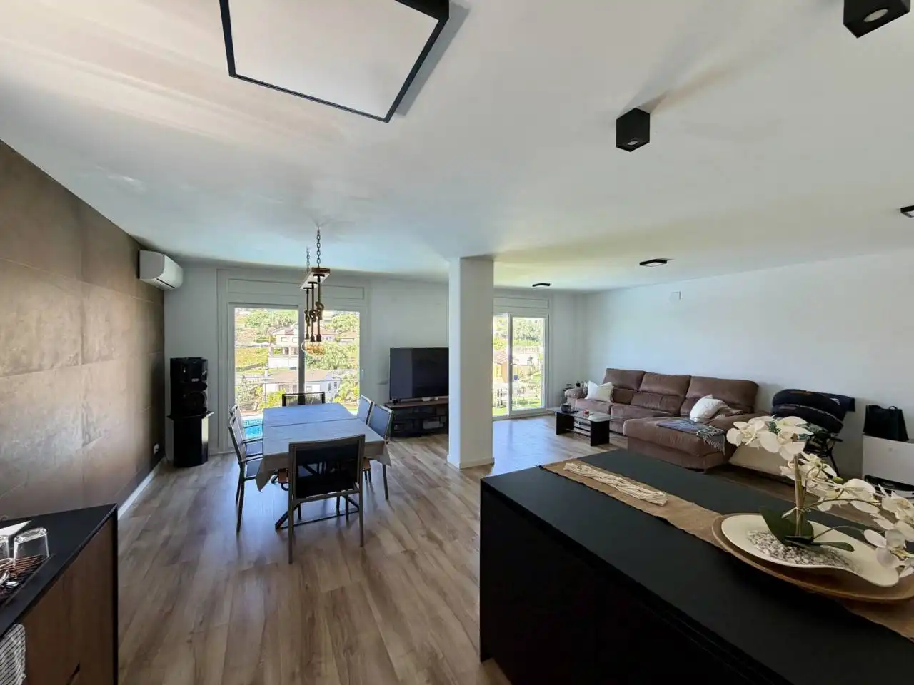 Living room of Houses for sale in Calafell  with Air Conditioner, Private garden and Terrace
