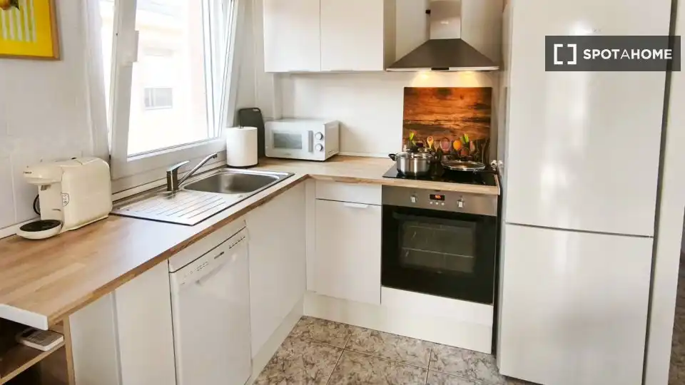 Habitación en Playa Tamarit - Playa Lissa
