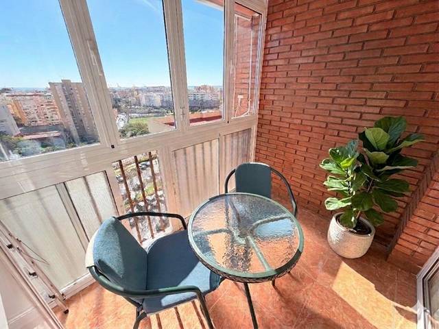 Piso en Venta en Avenida Carlos de Haya en La Florida - Parque Norte