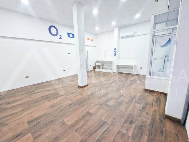 Local comercial en Alquiler en Calle Héroe de Sostoa, 114 en Parque Ayala - Jardín de la Abadía - Huelín