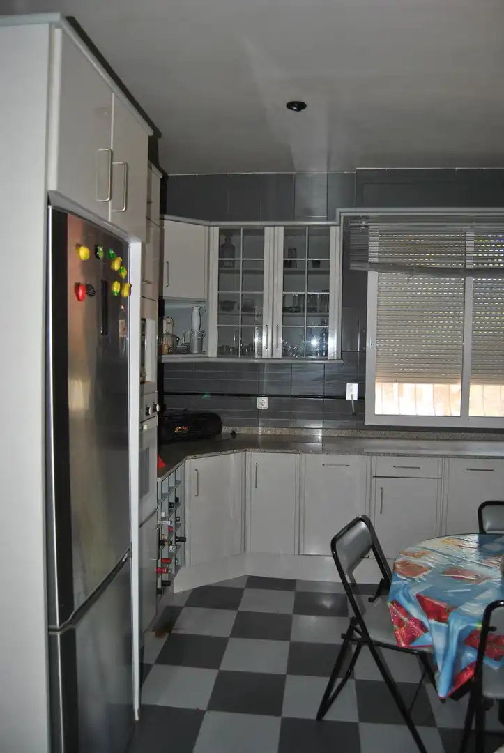 Cocina de Casa o chalet en venta en San Vicente del Raspeig / Sant Vicent del Raspeig con Aire acondicionado, Jardín privado y Piscina