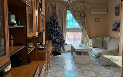 Living room of Flat for sale in Parla  with Air Conditioner and Heating