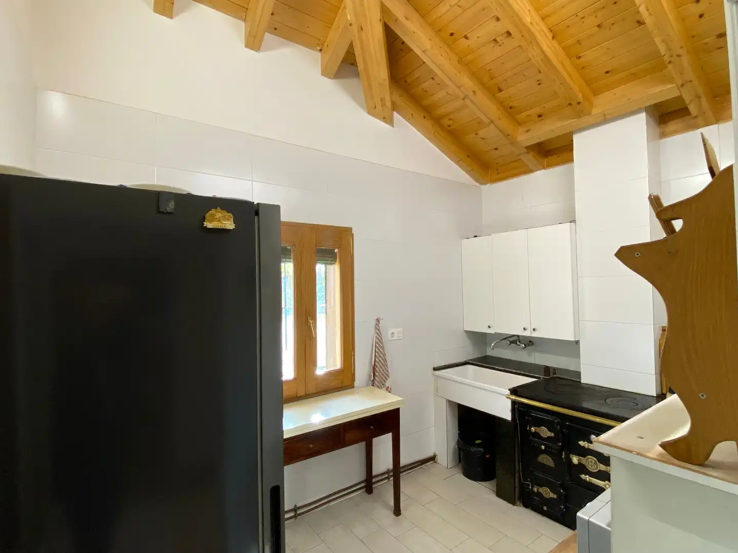 Cuina de Casa o xalet en venda en Burgos amb Parquet, Traster i Moblat
