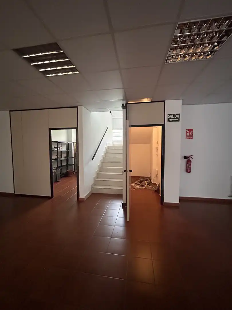 Oficina amb ascensor de lloguer a Calle Purita de la Riva, imagen 19