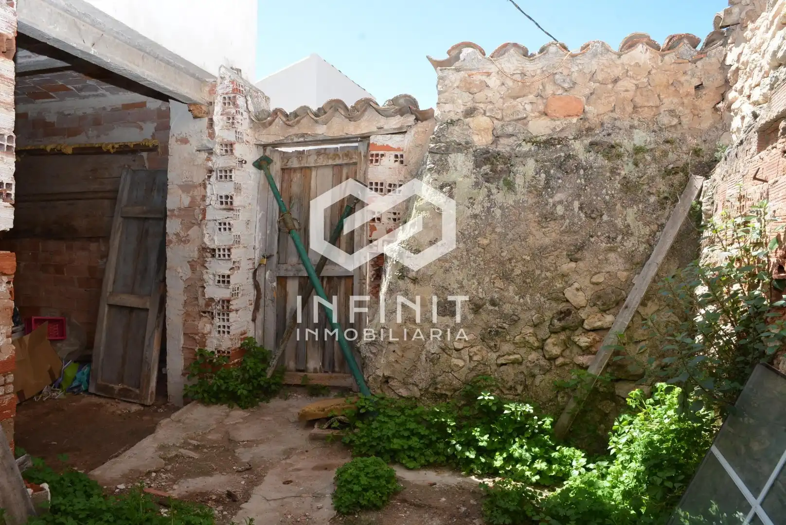 Casa o xalet en venda en Moratilla de los Meleros amb Traster i Balcó