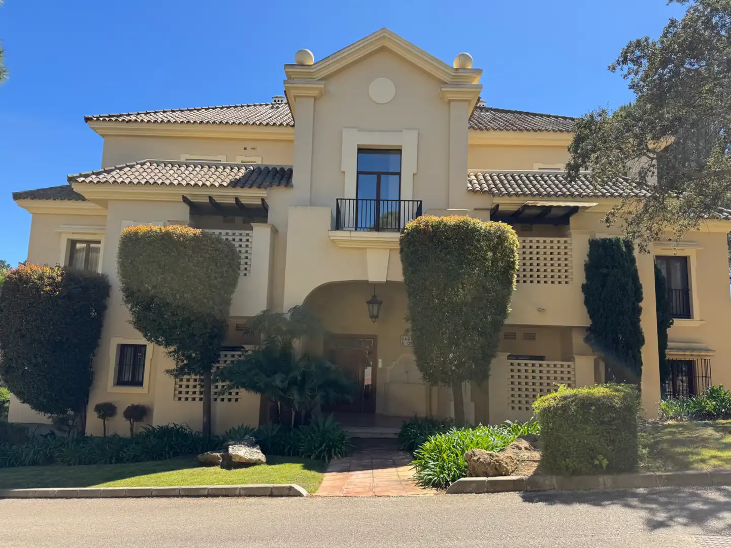 Exterior view of Flat for sale in Sotogrande  with Air Conditioner, Heating and Private garden