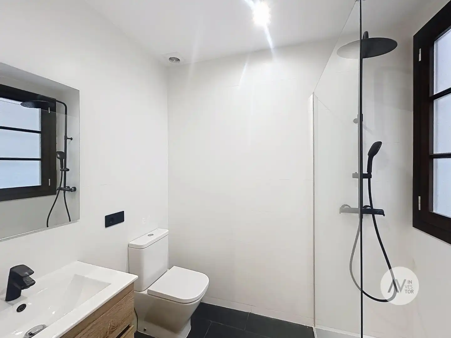 Baño de Apartamento en venta en Barcelona con Aire acondicionado, Calefacción y Balcón