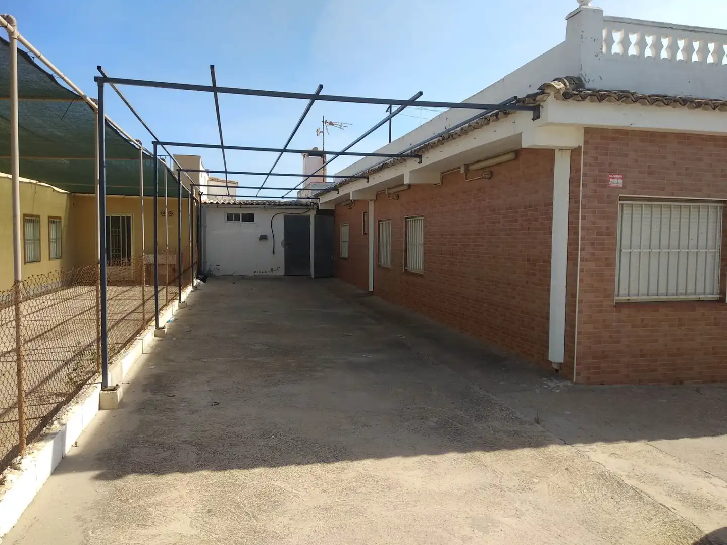 Vista exterior de Casa o xalet en venda en Cullera amb Terrassa i Alarma