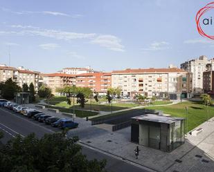 Exterior view of Office for sale in  Pamplona / Iruña